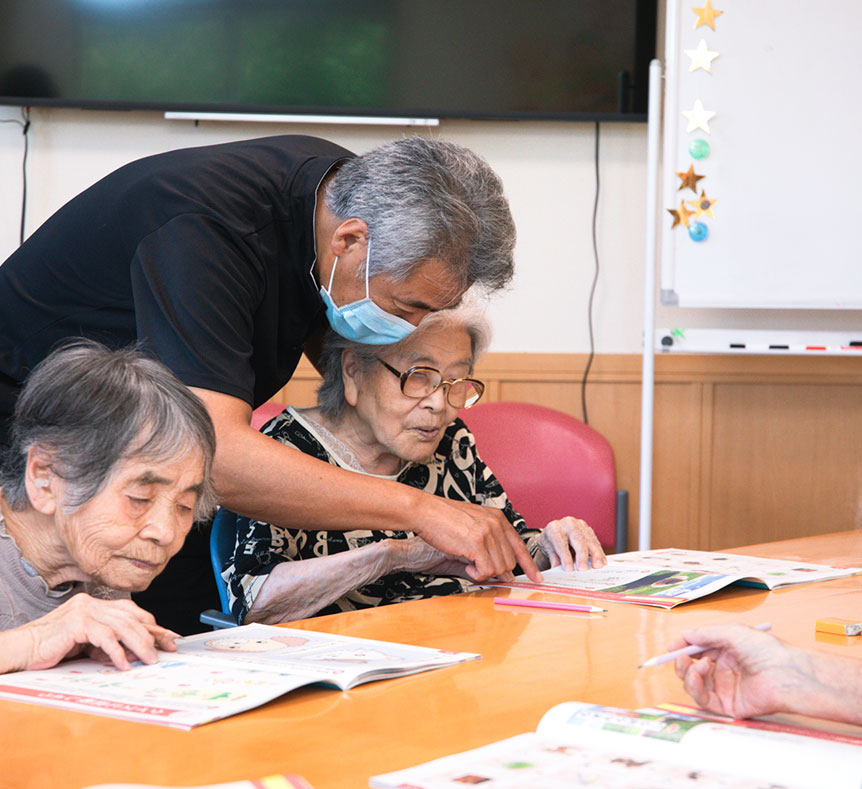 年齢や生活が変わっても長く安心して働ける体制を整えています。